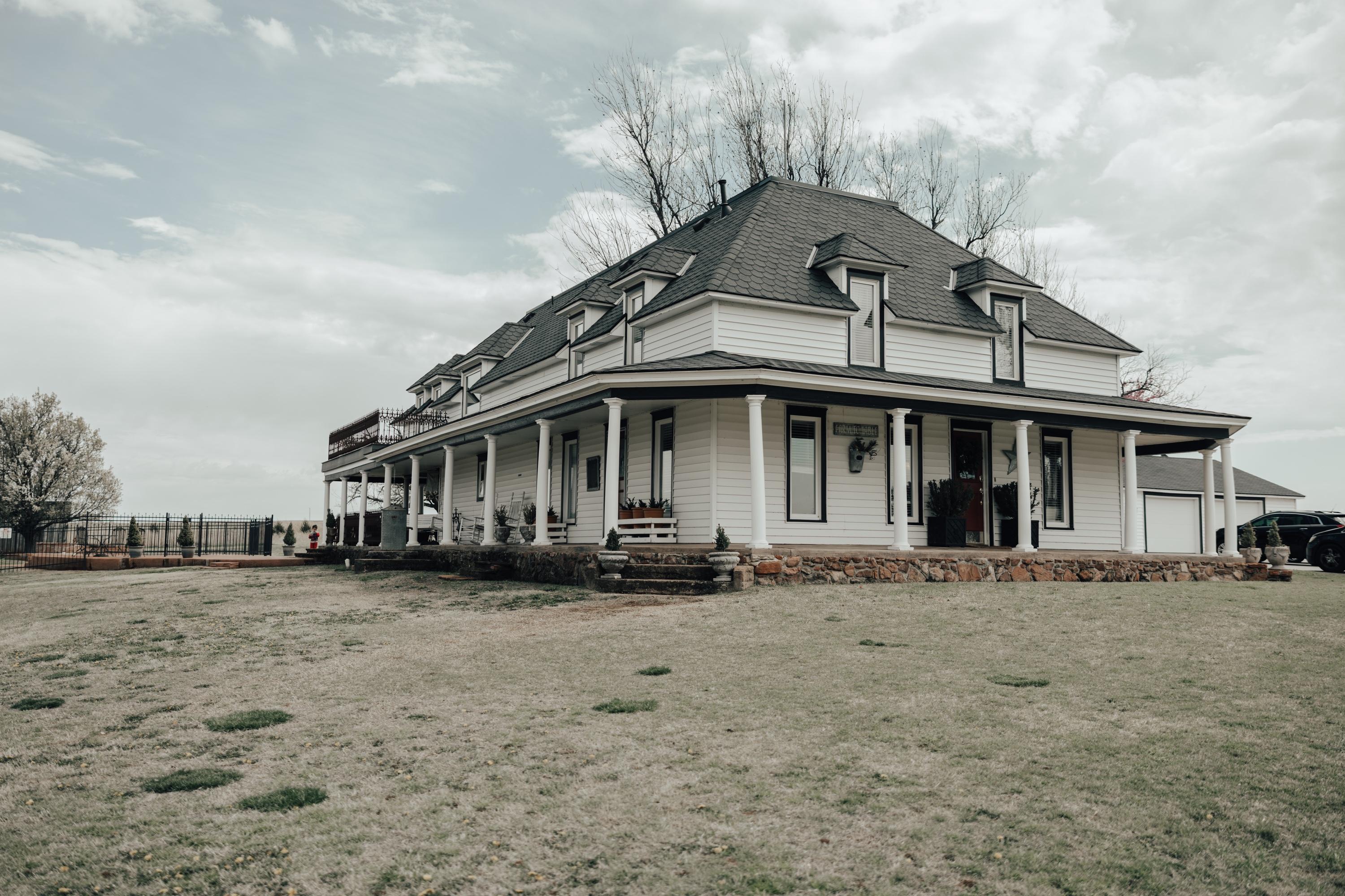 A Review of The Barn at the Woods: A Beautiful Countryside Wedding Venue in Edmond, OK